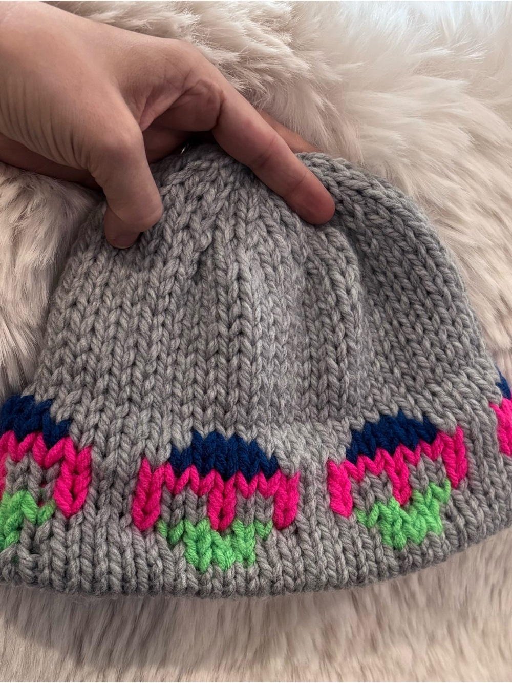 NEW! Women’s Grey Knit Beanie with Multicolour Skulls